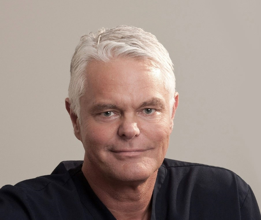 Dr. Rick Wolfe, Advanced Cataract and Laser Eye Surgeon, MB BS, FRACS, FRANZCO